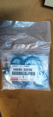 0444533030 TOYOTA Ремкомплект рулевой рейки купить в Тернополь