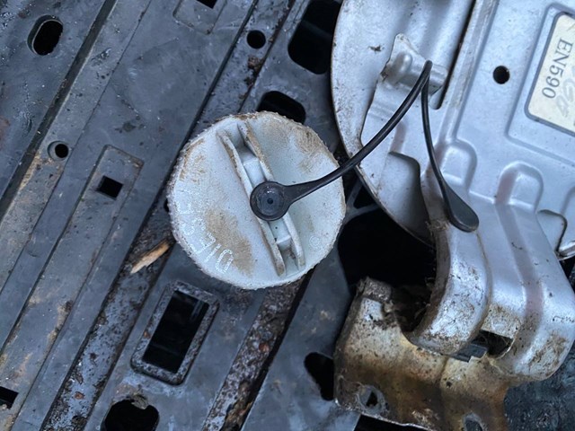Крышка топливного Бака 1711A009 MITSUBISHI