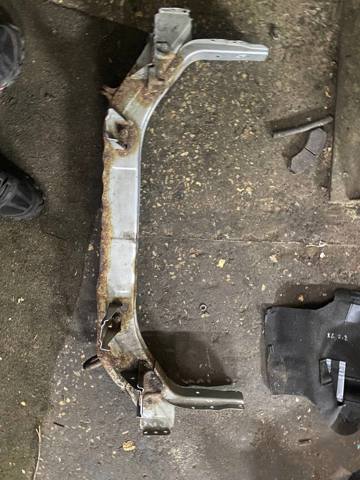 Рамка радиатора нижняя 5256A410 MITSUBISHI