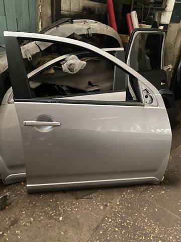 Пассажирская передняя дверь 5700A278 MITSUBISHI