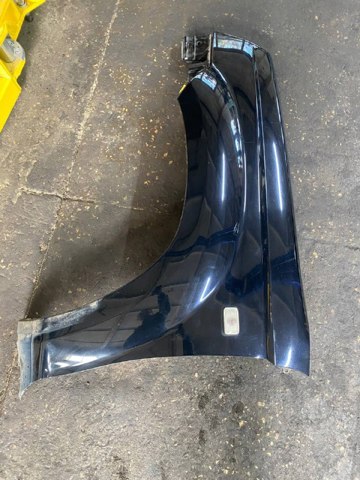 Переднее крыло Ниссан Икс-Трейл  (2001-2007)