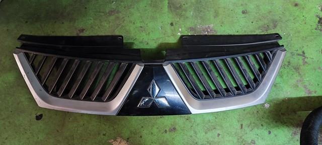 Решетка радиатора 7450A037 MITSUBISHI