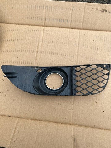 8321A089 MITSUBISHI Заглушка (решетка) противотуманных фар бампера переднего левая купить в Харьков