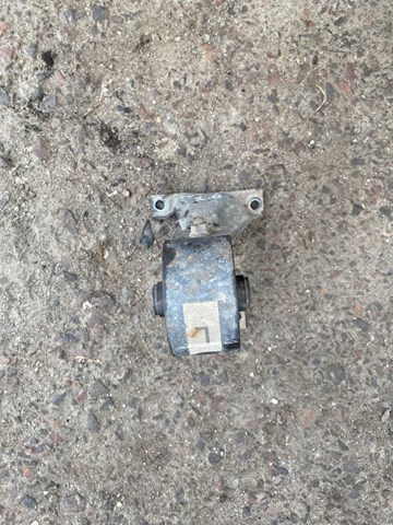 Задняя опора двигателя MN100159 MITSUBISHI