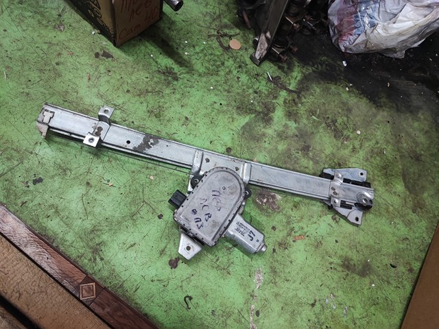 Стеклоподъемник передней двери MN117057 MITSUBISHI
