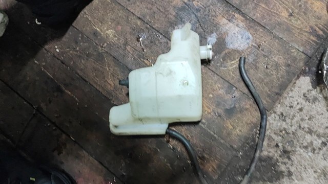 Водяной бачок системы охлаждения MN156097 MITSUBISHI