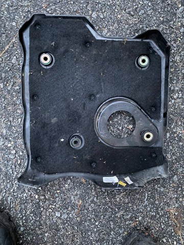 MN171914 MITSUBISHI Крышка двигателя купить в Ужгород
