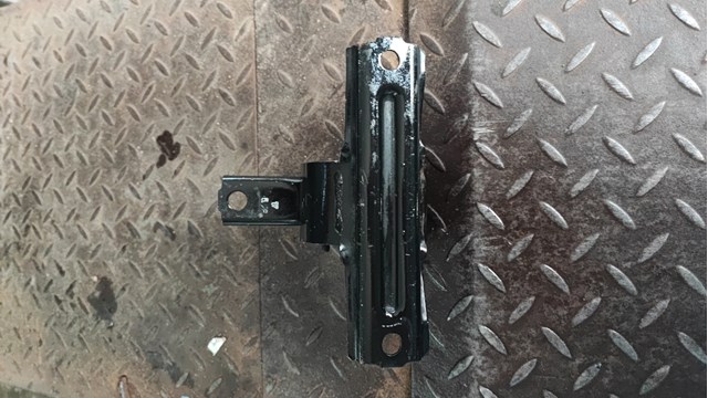MN184296 MITSUBISHI Правая подушка двигателя купить в Тернополь