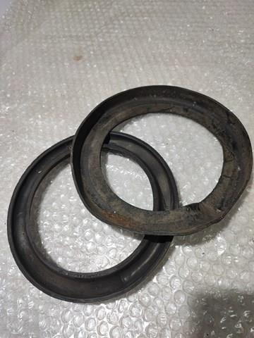 Проставка (резиновое кольцо) пружины передней нижняя MR244220