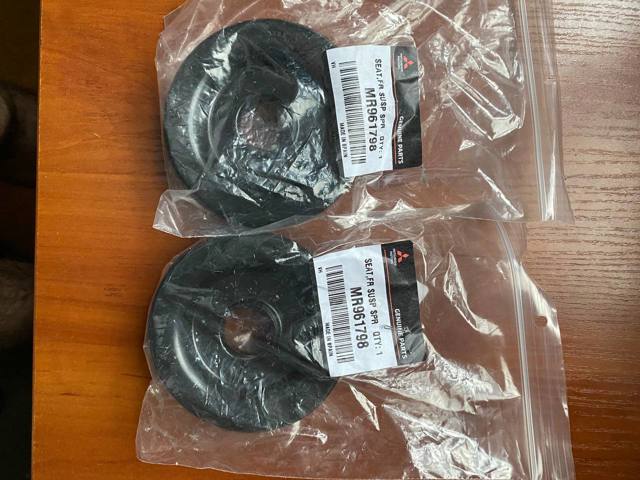 Тарелка передней пружины MR961798 MITSUBISHI
