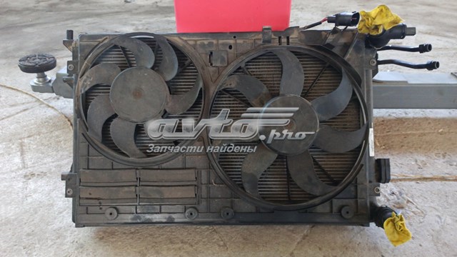 Радиатор охлождения двигателя volkswagen cc 11 usa 5K0121253C