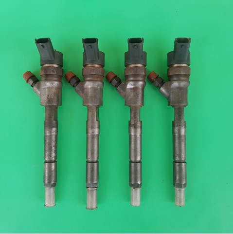Клапанная форсунка 0445110085 BOSCH