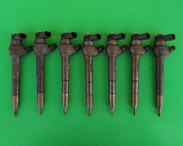 Форсунка дизельная в сборе 0445110477 BOSCH