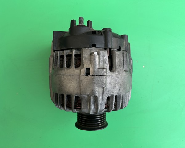 Генератор автомобильный 13502593 GM