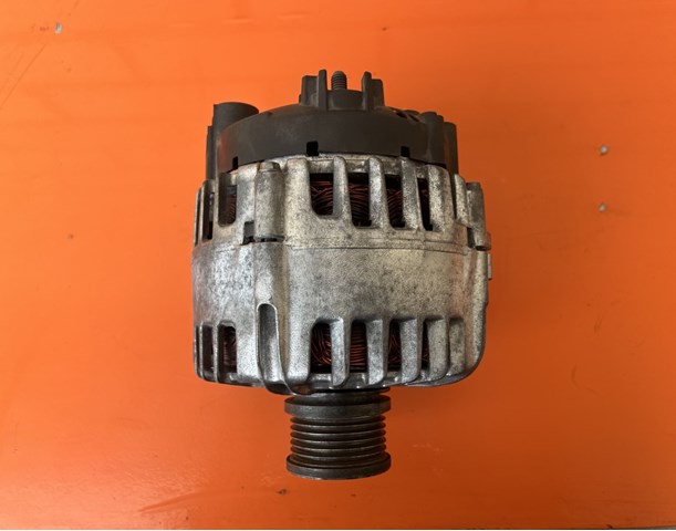 Автомобильный генератор 2612004E VALEO
