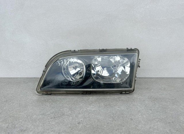 Фара 30899678 VOLVO
