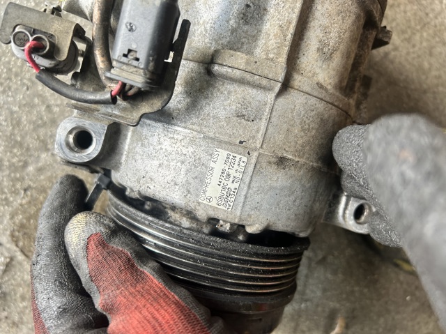 Компрессор системы кондиционирования 4472807090 MERCEDES