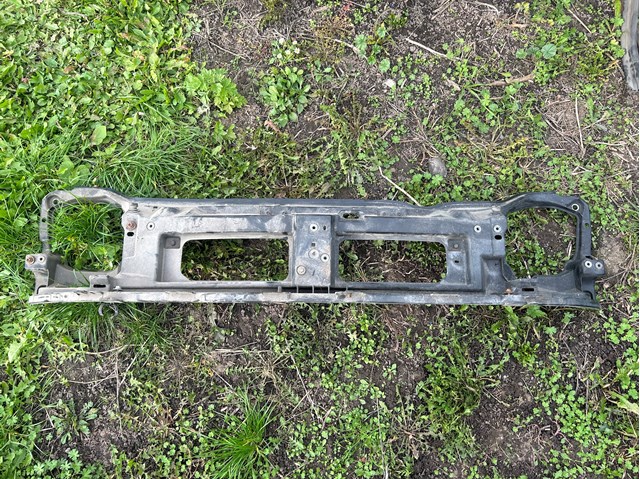 Монтажная панель крепления фар 8200411916 RENAULT
