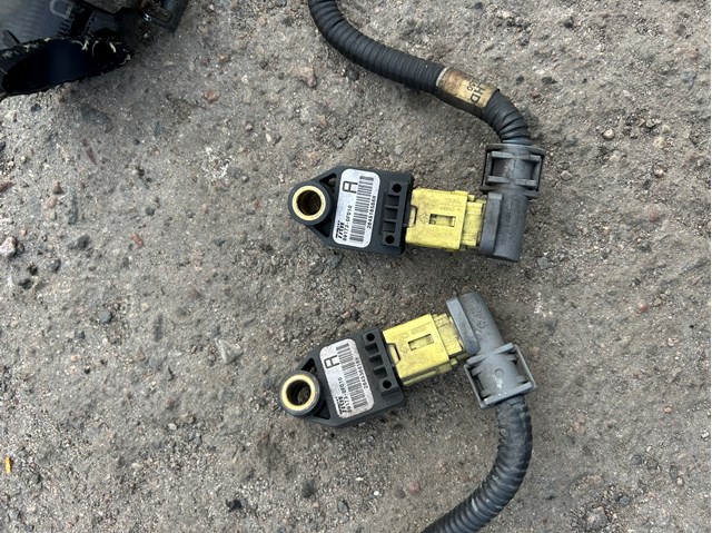 Датчик Айрбег передний 891730F010 TOYOTA