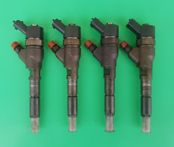 Форсунка инжектора 9641742880 PEUGEOT
