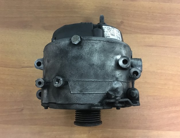 Генератор автомобильный A0001501650 MERCEDES