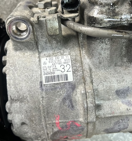 Компрессор хладагента A0022303211 MERCEDES