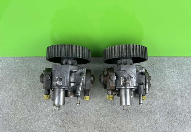 Насос топливный высокого давления (ТНВД) RF5C13800A MAZDA