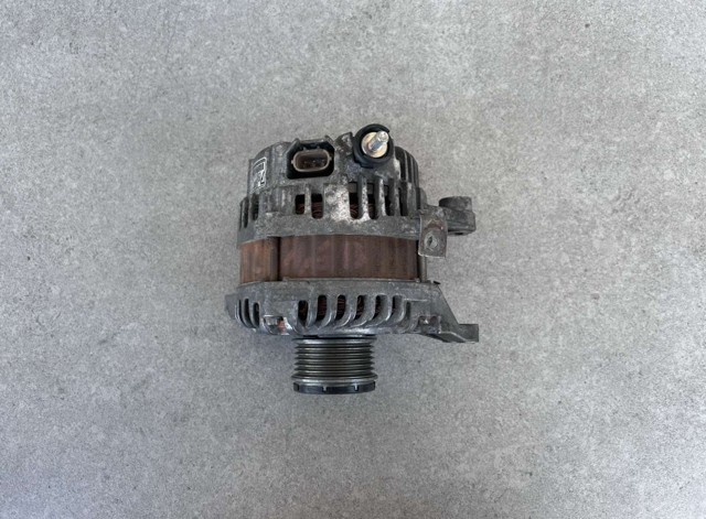 Автомобильный генератор Z66818300 MAZDA