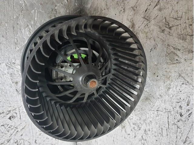 Мотор вентилятора печки (отопителя салона) 3M5H18456EC
