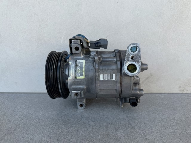 Компрессор системы кондиционирования 51936675 CHRYSLER
