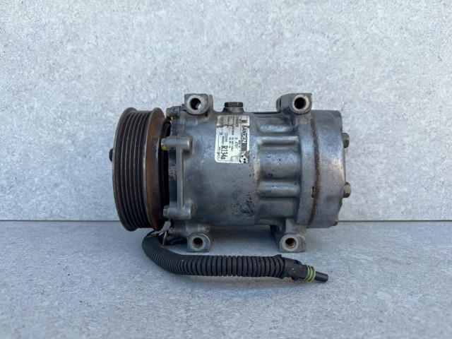 Компрессор хладагента 55037360AB CHRYSLER