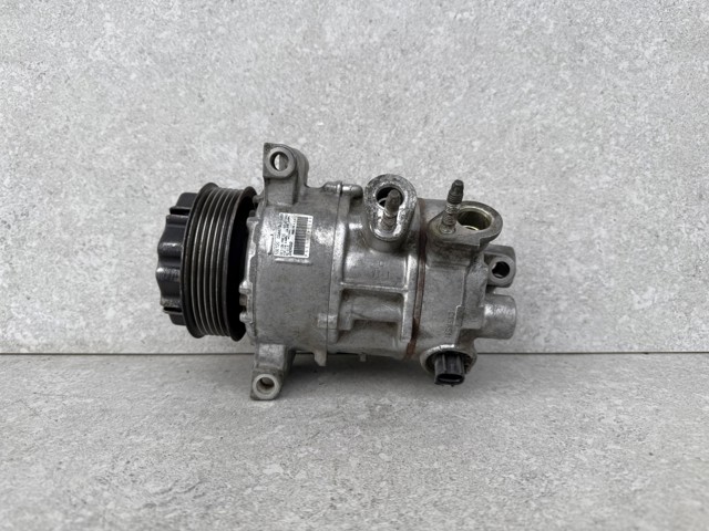 Компрессор системы кондиционирования 55111423AC CHRYSLER