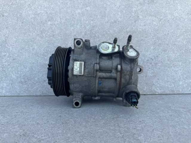 Насос кондиционера 55111426AD CHRYSLER