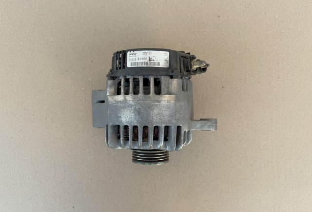 Автомобильный генератор 63321832 MAGNETI MARELLI