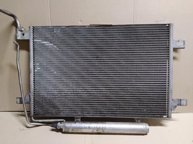 Радиатор кондиционера mercedes b 169 w245 (2005-2011 р. в) A1695001254