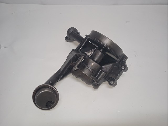 Насос маслозакачивающий A1661810020 MERCEDES
