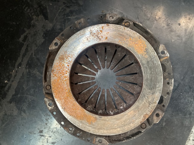 VAG 028141025B Корзина сцепления в наличии Полтава