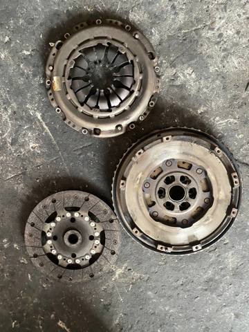 Демпферный маховик 123005344R RENAULT