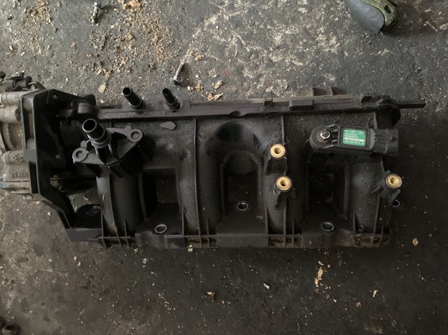 140032069R RENAULT Коллектор впускной купить в Сумы
