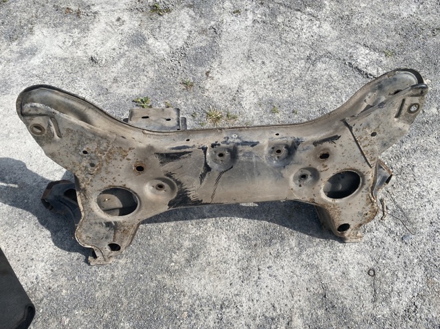 Подрамник передней подвески 1761689 FORD