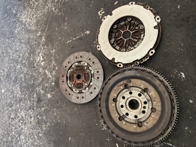 1C146477CD FORD Маховик купить в Львов