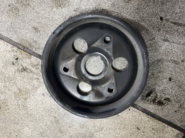 Шкив водяной помпы 252212A200 HYUNDAI