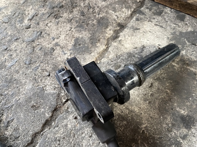 Катушка зажигания 2730138020 HYUNDAI