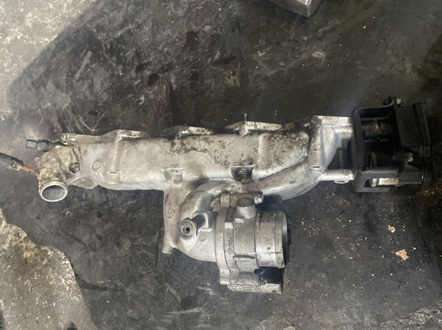 HYUNDAI 2831027410 Впускной коллектор в наличии Винница