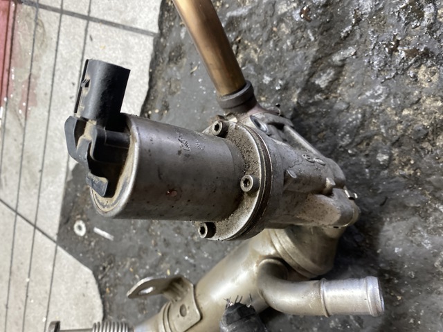 Клапан ЕГР 284102A120 HYUNDAI