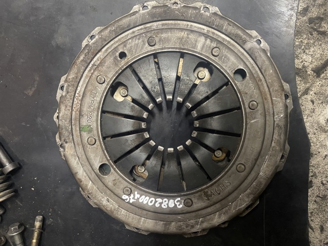 Нажимной диск сцепления 3082000476 SACHS
