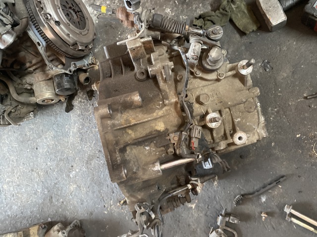 Коробка скоростей механика 3A101 MAZDA
