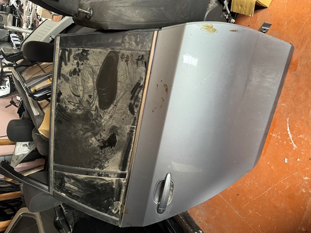 Задняя правая дверь 41527158502 BMW