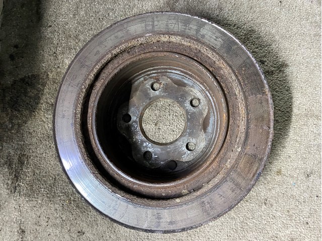 Тормозные диски 432068H701 NISSAN