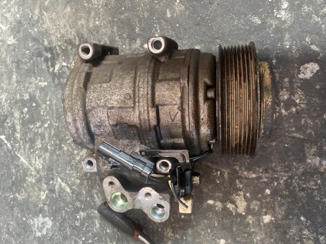 Компрессор кондиционера 4472005621 CHRYSLER